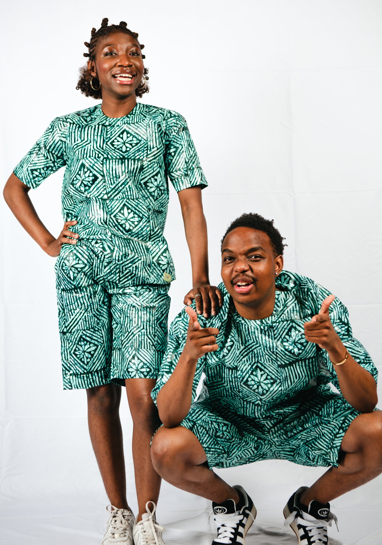 Theda 2 Piece Unisex Short and T-shirt
