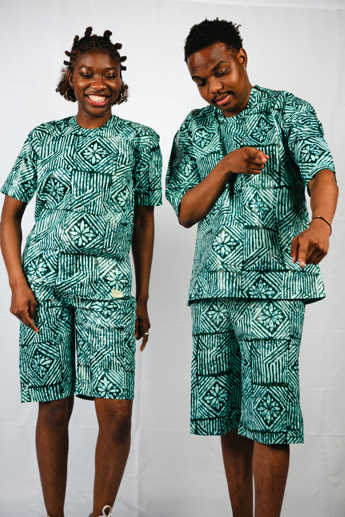 Theda 2 Piece Unisex Short and T-shirt